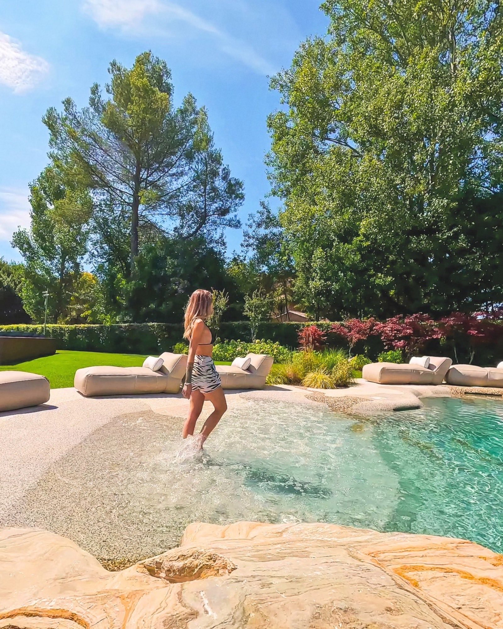 Gartengestaltung mit hochwertiger Bepflanzung